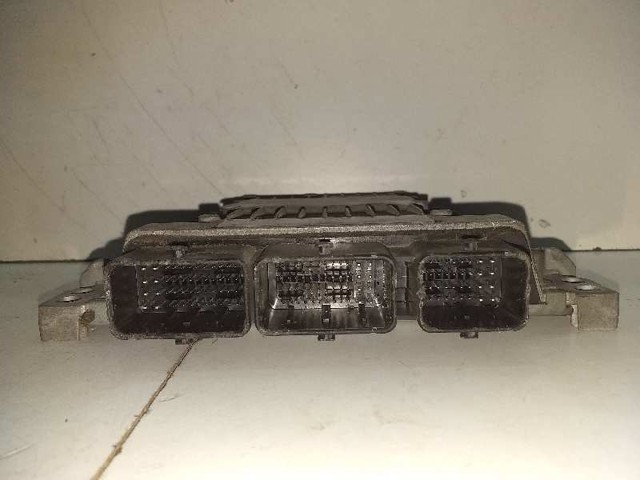 S122326109A Unidad de control del motor (ECU)  comprar en Zaragoza