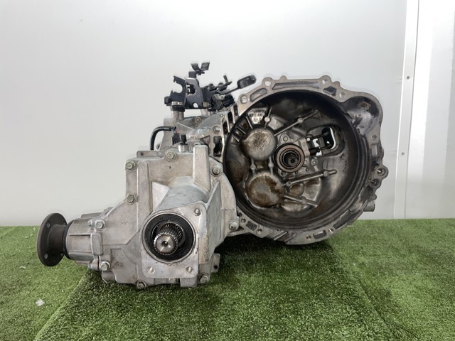 HYUNDAI S714JE Caja de cambios manual completa  comprar en Albacete