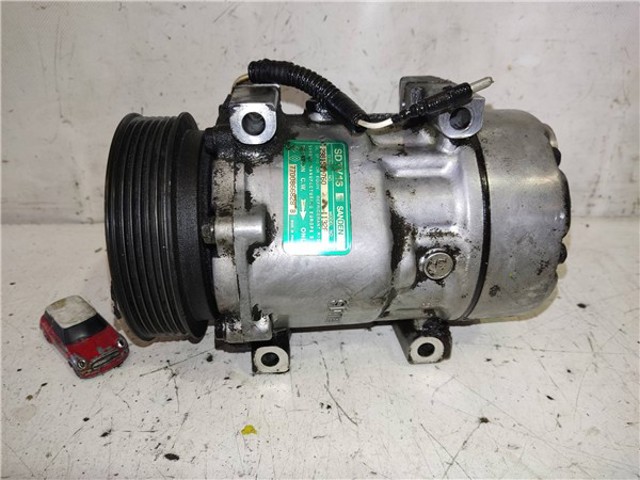 SD7V16 RENAULT Compresor de aire acondicionado  en stock Gandía