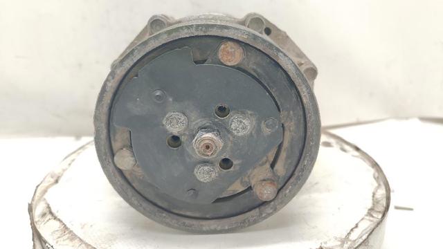 Compresor de aire acondicionado Volkswagen Polo 3 6N2