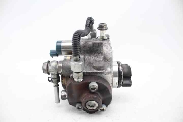 MAZDA SH0113800D Bomba inyectora  en stock Valencia