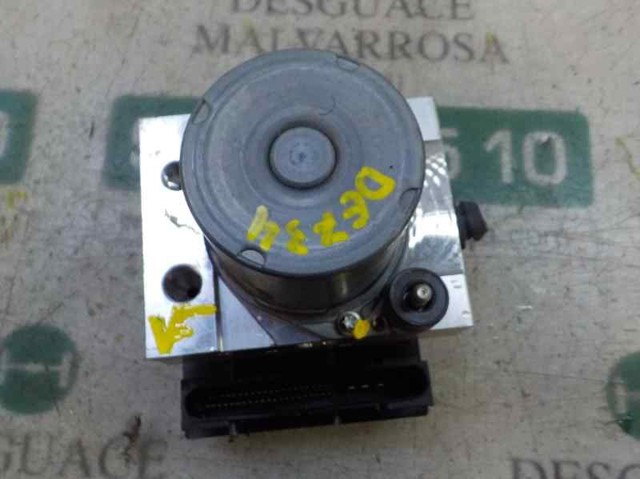 SRB500174 Land Rover