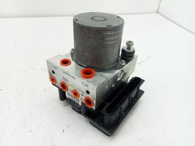 SRB500174 Land Rover