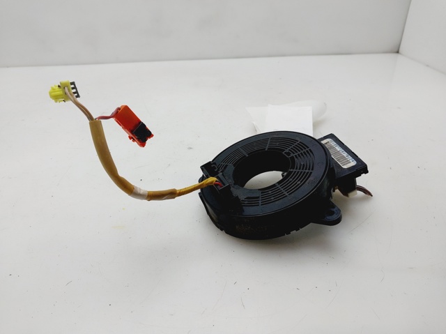 MAZDA TD1166CS0A Anillo de contacto del volante  disponible Valladolid
