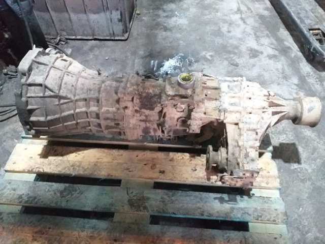 TD25TI NISSAN Motor completo  comprar en Jaén