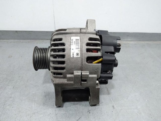 TG11C022 RENAULT Alternador  comprar en Jaén