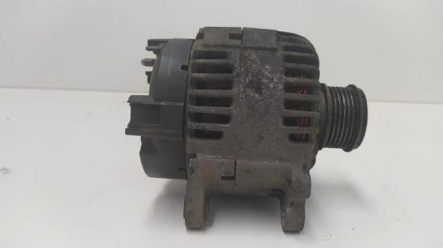 VAG TG14C011 Alternador  disponible Valladolid
