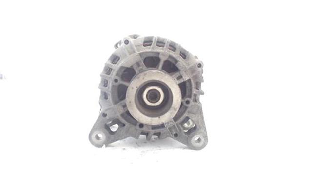 TG9B042 RENAULT Alternador  comprar en Jaén