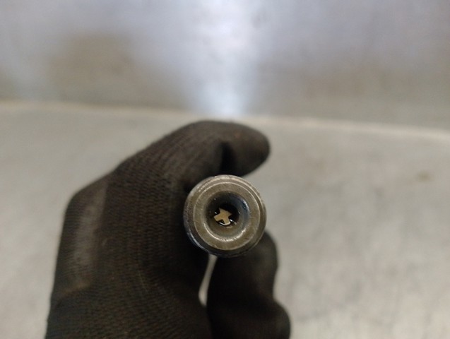 TJBB02201D Inyector de combustible  disponible Utrera
