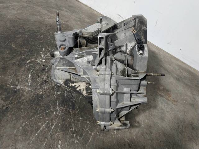 RENAULT TL4001 Caja de cambios manual completa  disponible Lugo