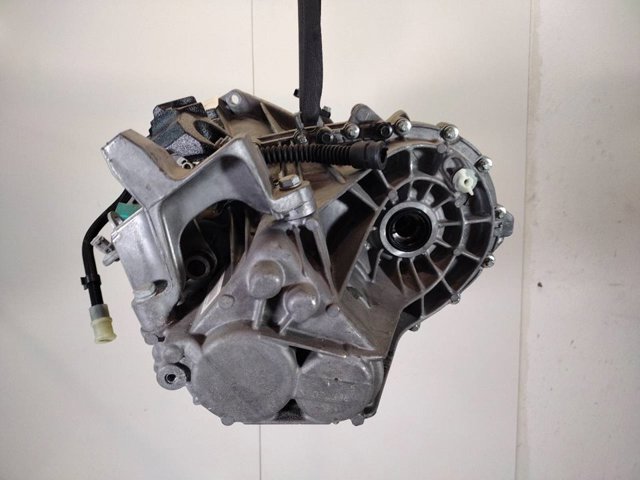 RENAULT TL4045 Caja de cambios manual completa  comprar en Ponferrada