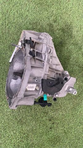 TL4063 Caja de cambios manual completa  disponible Utrera