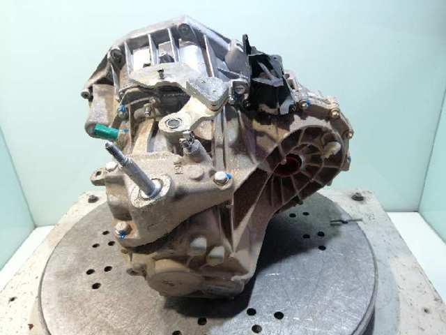 TL4075 RENAULT Caja de cambios  en stock Huelva