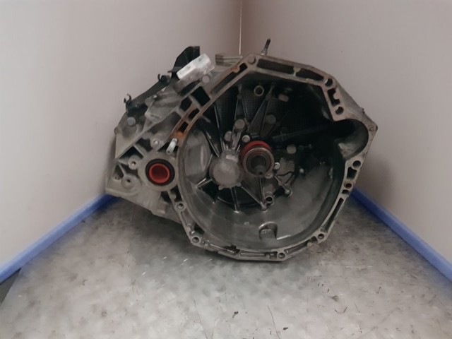 TL4075 Renault (RVI)