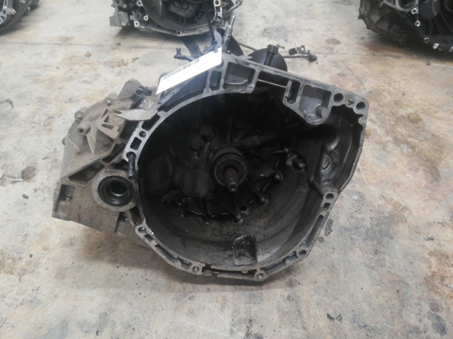 TL4137 NISSAN Caja de cambios manual completa  comprar en Lleida