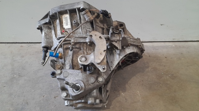 TL4A000 Renault (RVI)