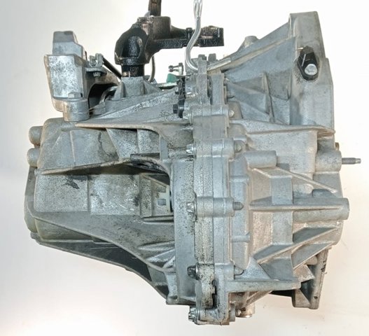RENAULT TL4A040 Caja de cambios manual completa  disponible Valladolid