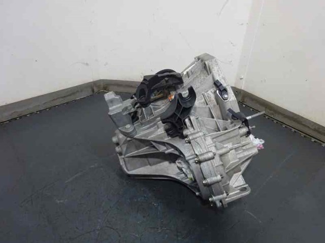 TL4A040 Caja de cambios manual completa  disponible Málaga