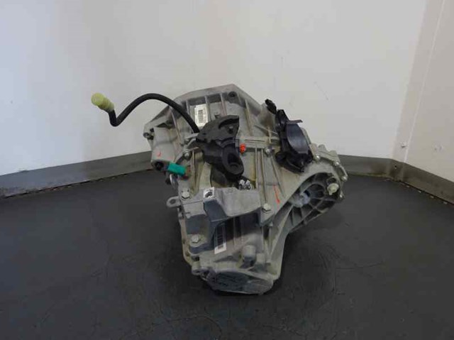 TL4A040 RENAULT Caja de cambios  en stock Huelva