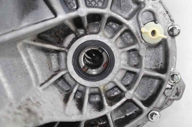 TL4A045 RENAULT Caja de cambios manual completa  comprar en Jaén
