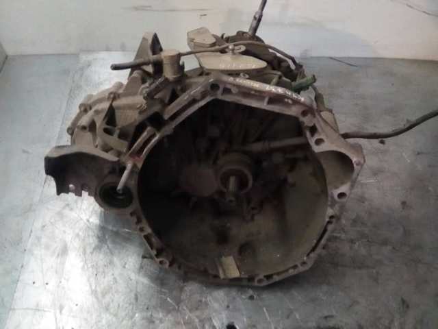 TL4K9K Renault (RVI)