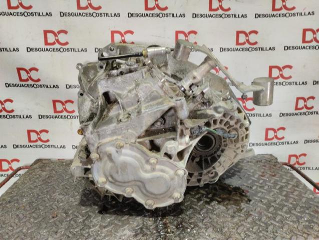 TRC103580 Land Rover