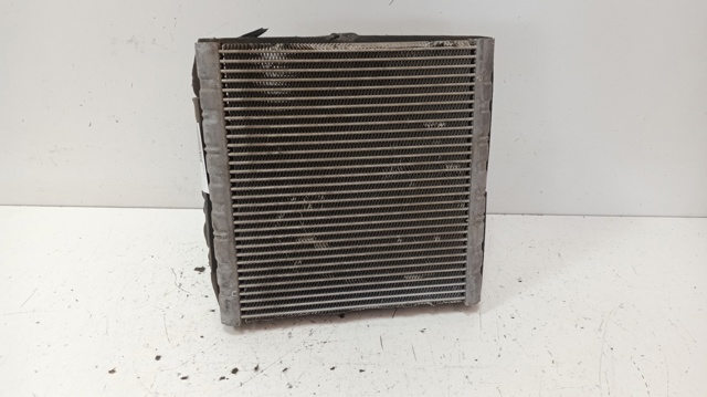 VAG U6217001 Condensador aire acondicionado comprar Pamplona