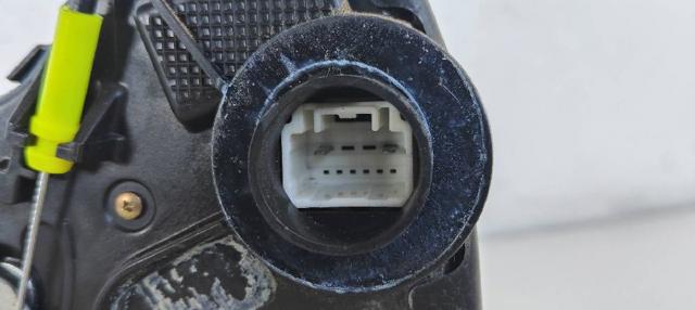 Cerradura de puerta delantera izquierda Toyota Corolla R10