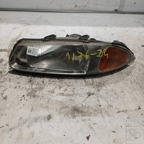 Precio del repuesto Faros delantero izquierdo 25  hatchback
