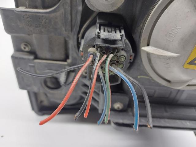 XBC500412 LAND ROVER Faro izquierdo  disponible Ourense