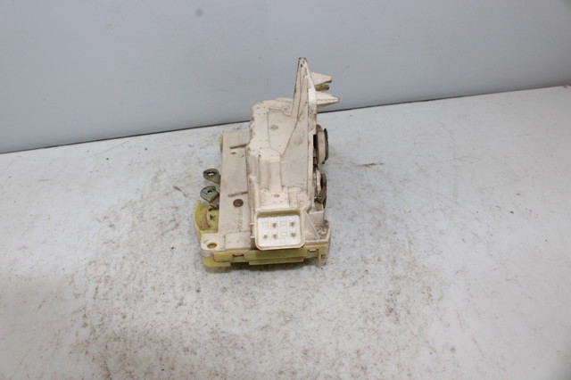 XS41A21812CF FORD Cerradura de puerta delantera derecha  en stock Huelva