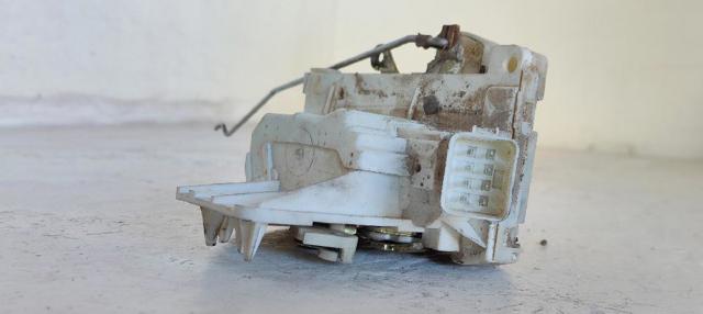 FORD XS41A21813DE Cerradura  en stock Valencia