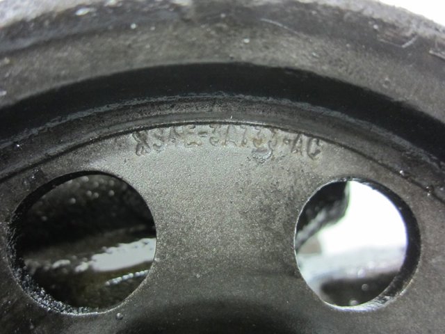 XS4E3A733AC FORD Polea de la bomba de dirección asistida  disponible Ourense