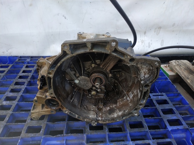 XS4R7002FB Ford