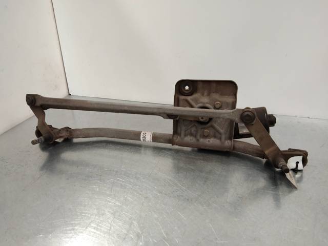 XS7117B571AA Ford