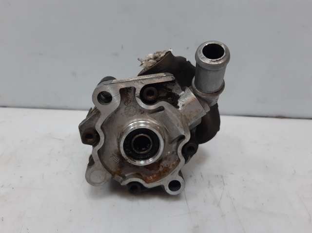 FORD XS713A674BF Bomba de dirección  en stock Terrassa