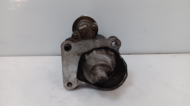Y60118400C Motor de arranque  disponible Utrera