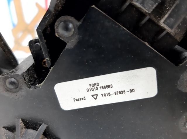 YC159F836BD Pedal del acelerador comprar Sevilla