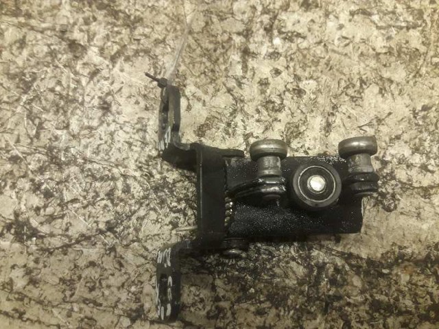 YC15V268B40AK Ford
