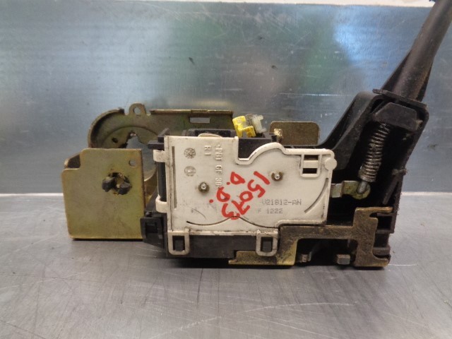 YC1AV21812AN Ford