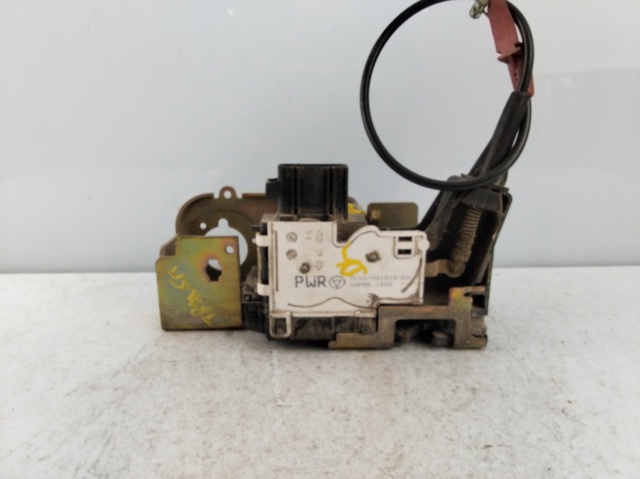 YC1AV21812CH Ford