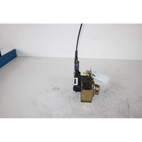 Cerradura de puerta delantera izquierda YC1AV21813AN Ford