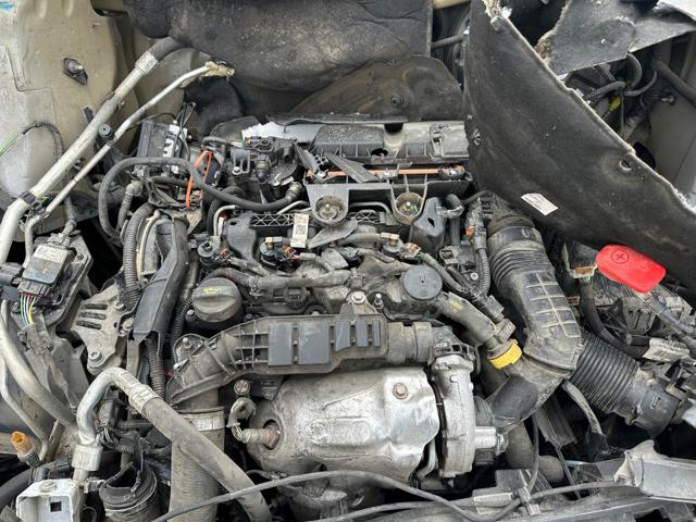 YH01 PEUGEOT Motor completo  disponible Vigo