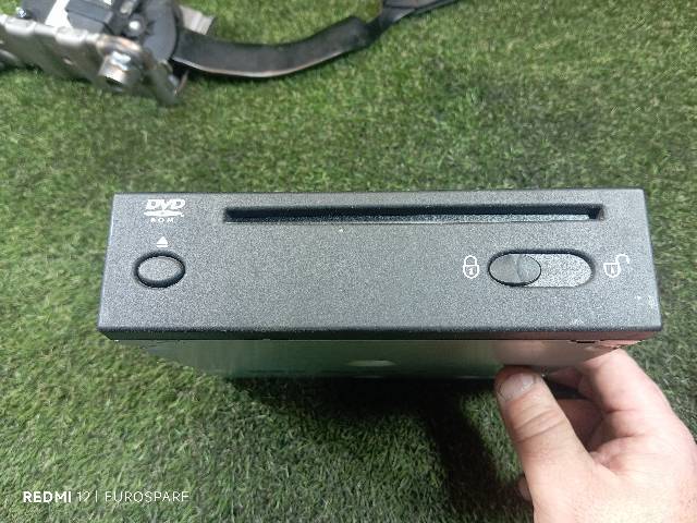 YIB500070 Land Rover