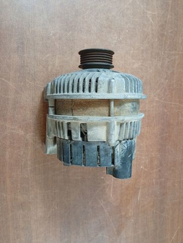 YLE000051 Alternador  en stock Castellón