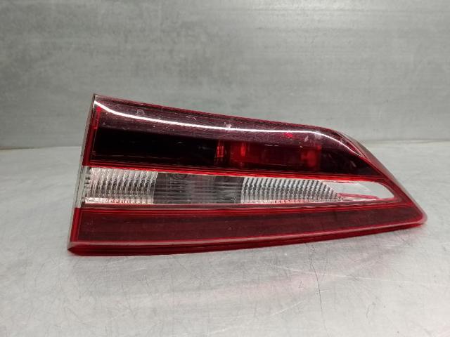 YP00016480 OPEL Piloto trasero interior derecho  en stock Huelva