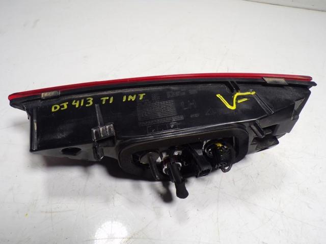 YP00016580 Piloto trasero interior izquierdo  en stock Sabadell