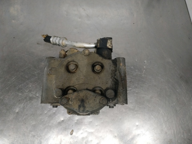 FORD YS4H19D629AB Compresor de aire acondicionado  disponible Lugo