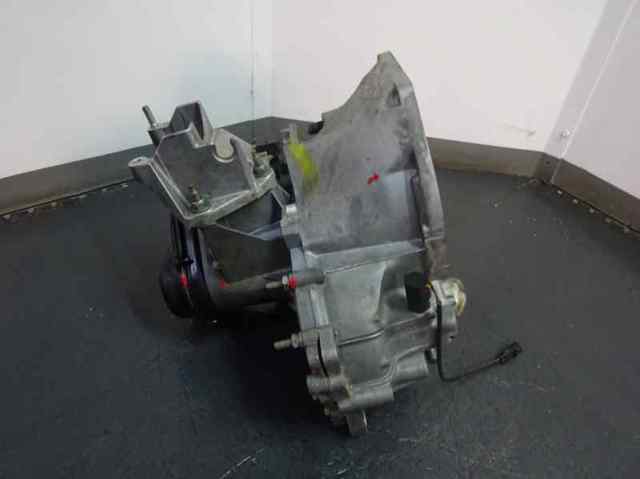 YS6R7002AC Ford