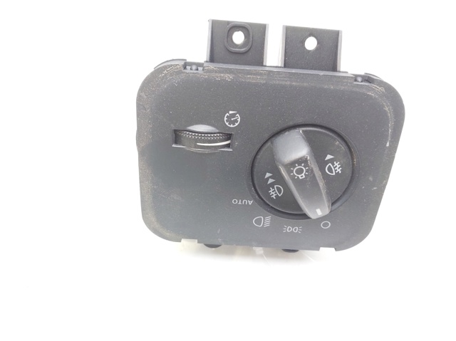 YUD501480PVJ LAND ROVER Interruptor de luces en el tablero  en stock Córdoba